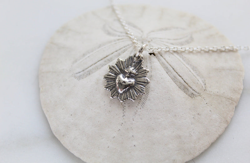 Sacred Heart minimalist scalloped necklace in oxidized silver