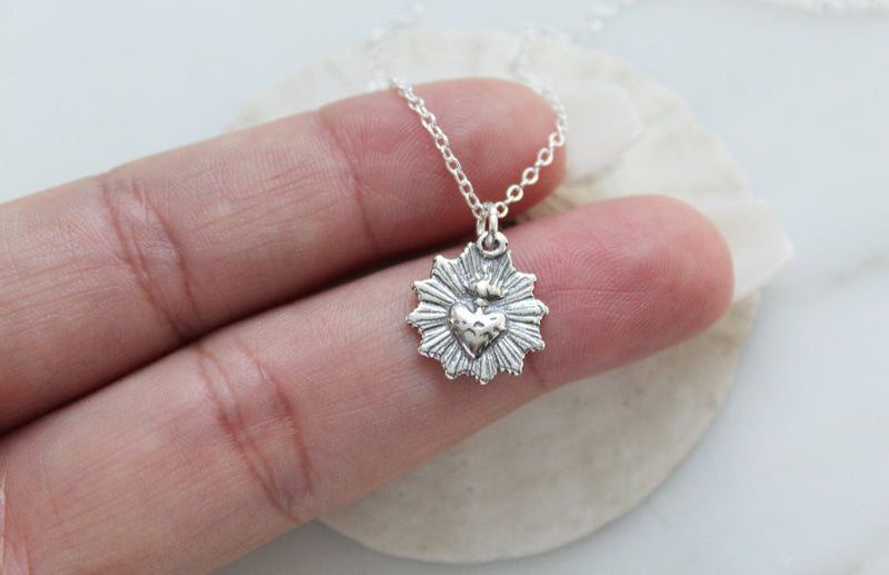 Sacred Heart minimalist scalloped necklace in oxidized silver