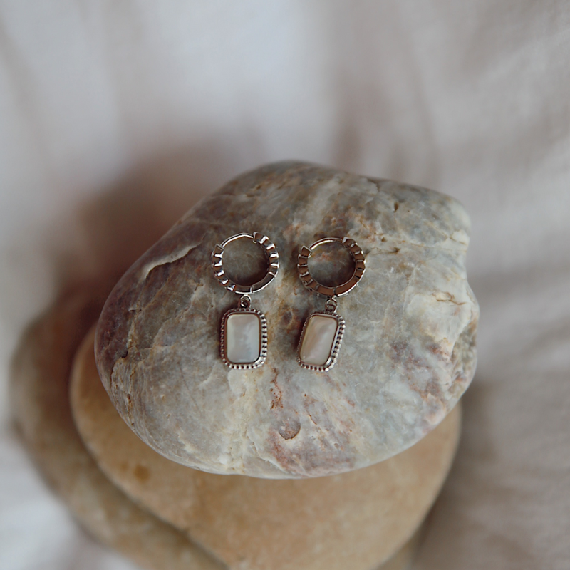 The Foundation Pearl Huggies