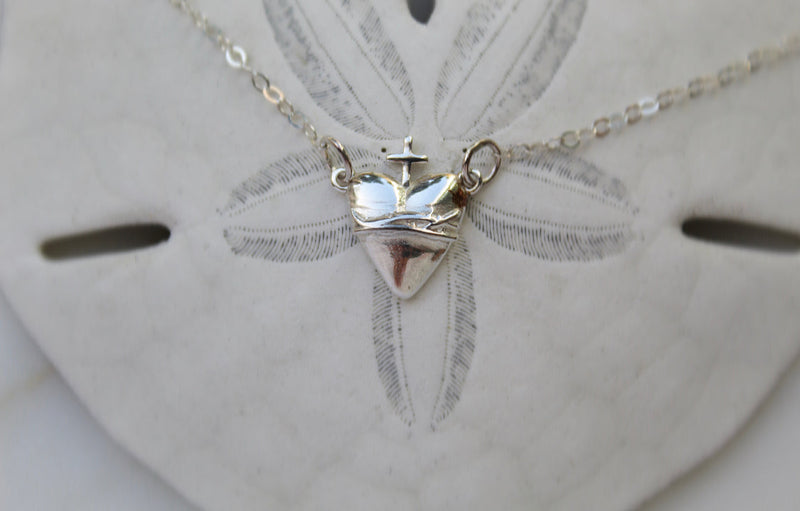 Sacred Heart of Jesus Necklace in Sterling Silver