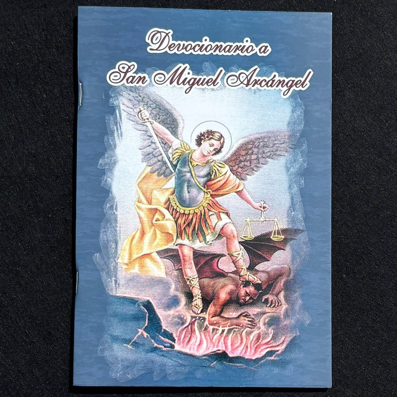 Devocionario a San Miguel Arcangel Softcover Book