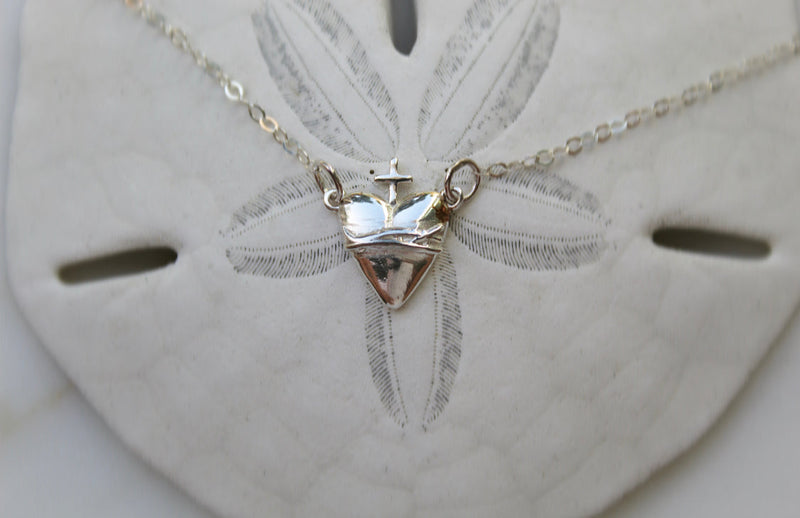Sacred Heart of Jesus Necklace in Sterling Silver