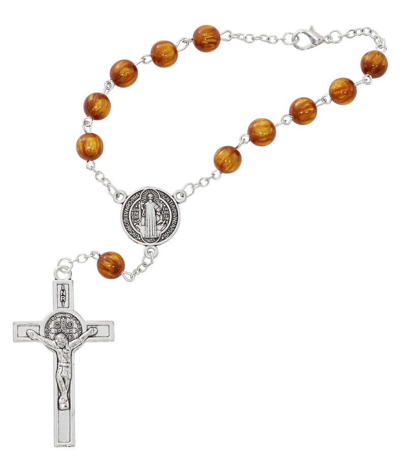 Rosario de cuentas chapadas en cobre con medalla de San Benito