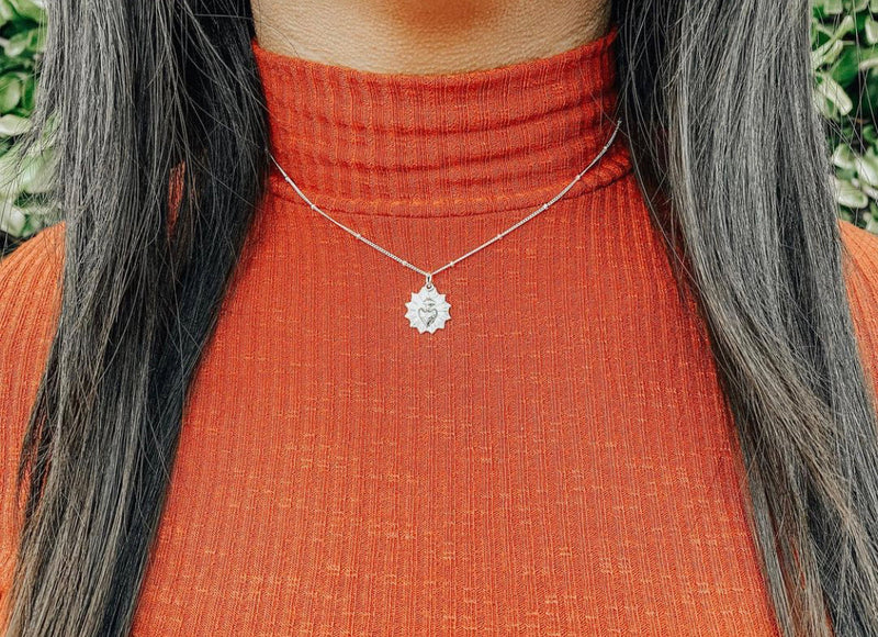 Sacred Heart minimalist scalloped necklace in sterling silver