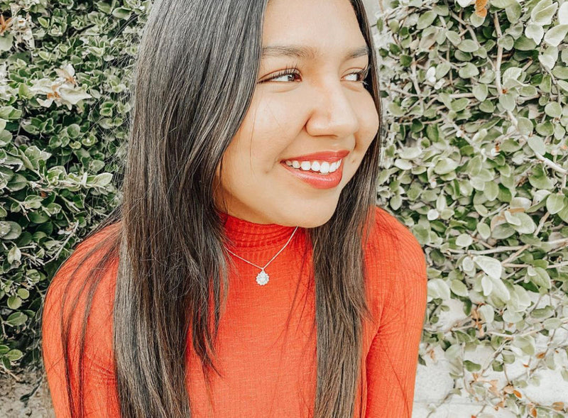 Sacred Heart minimalist scalloped necklace in sterling silver