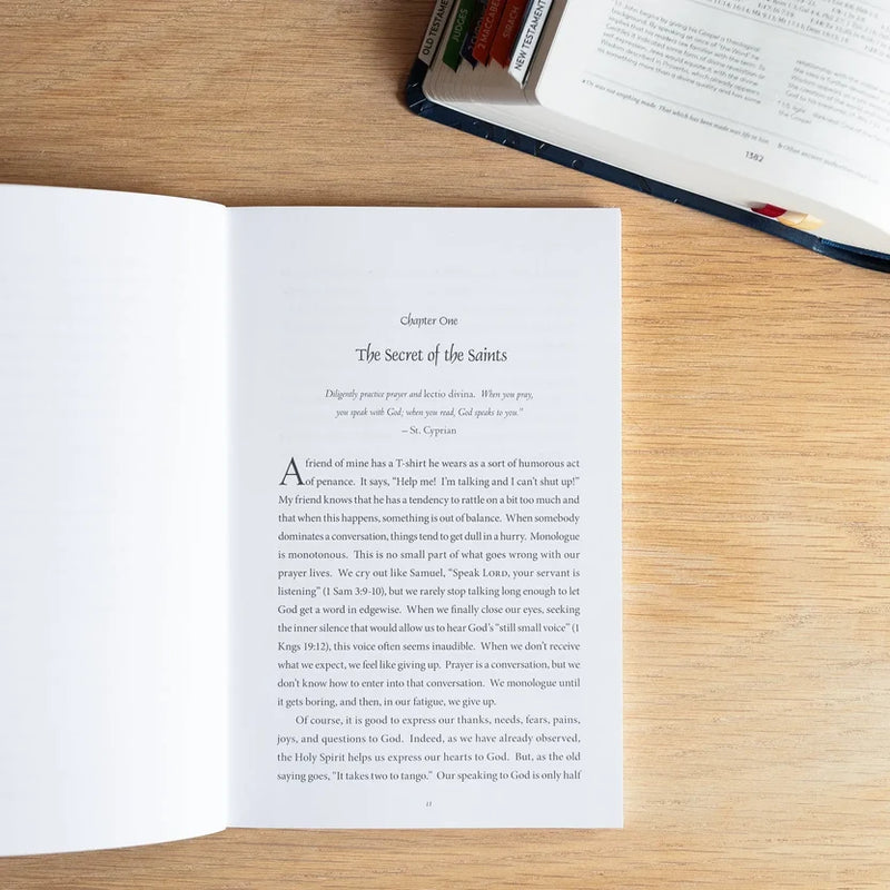 Orar las Escrituras por un cambio: una introducción a la Lectio Divina por Tim Gray