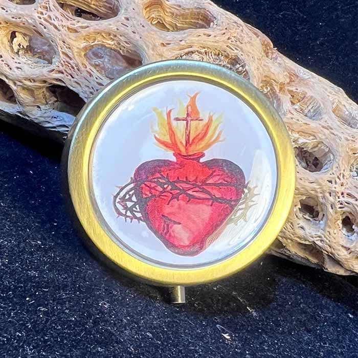 Sacred Heart Brass Pyx – HD Eucharist Image, Holds 10 Consecrated Hosts – Made in California