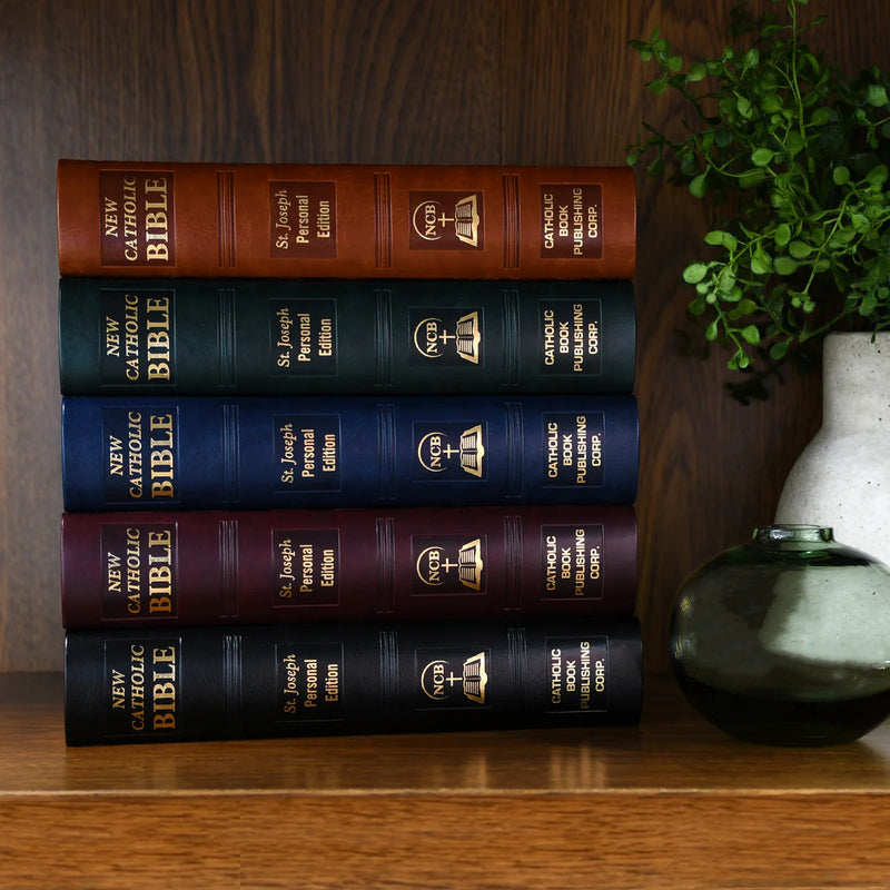 Nueva Biblia Católica de San José (Edición de regalo-Tamaño personal) - Dura-Lux blanco