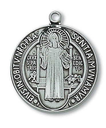 Medalla de peltre chapada en antigüedad de San Benito con cadena chapada en rodio de 24"