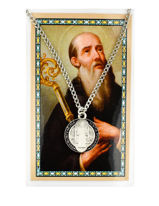 Medalla de peltre esmaltado en negro de San Benito con cadena plateada de 24" y tarjeta sagrada laminada