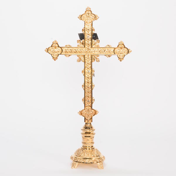 Crucifijo de altar adornado tradicional de 24"