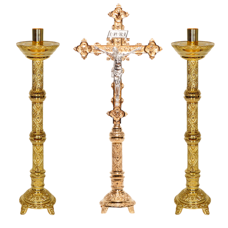 Juego de altar con crucifijo tradicional adornado de 31" y candelabros de 24"
