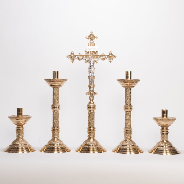 31" Traditional Ornate Altar Crucifix