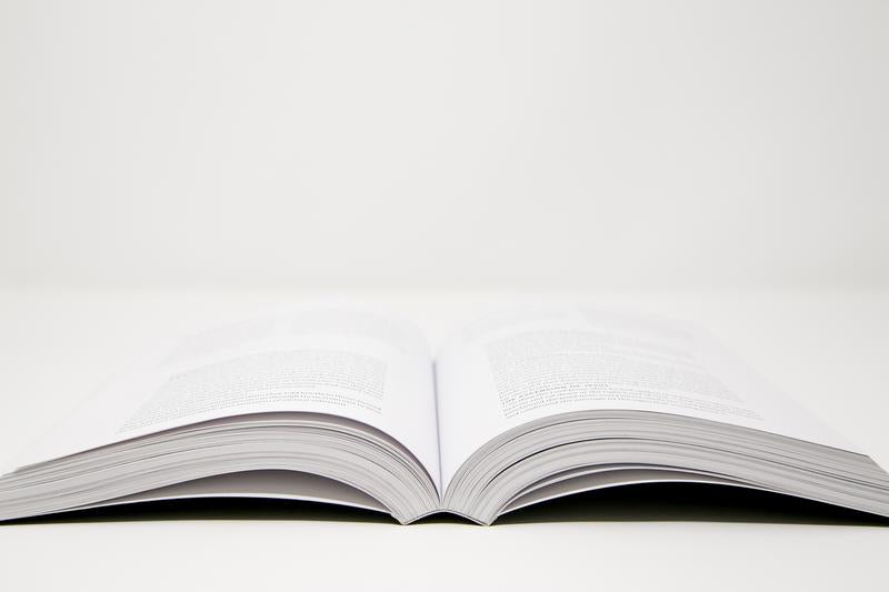 Biblia Word on Fire (Volumen 1): Los Evangelios - Libro de bolsillo por el obispo Robert Barron 