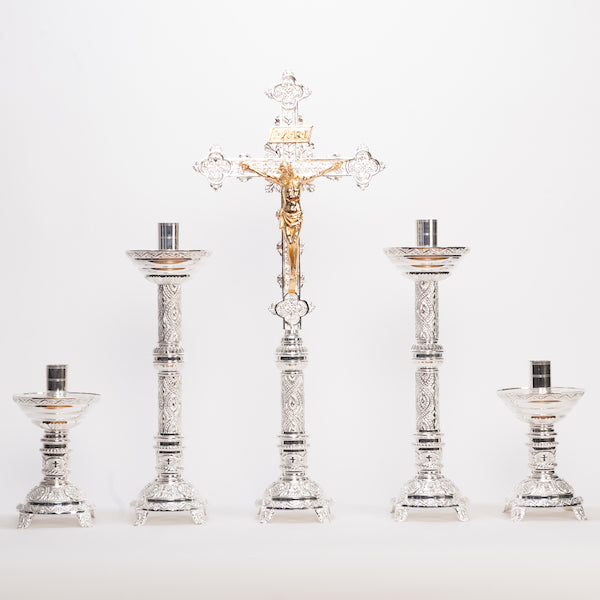 31" Traditional Ornate Altar Crucifix