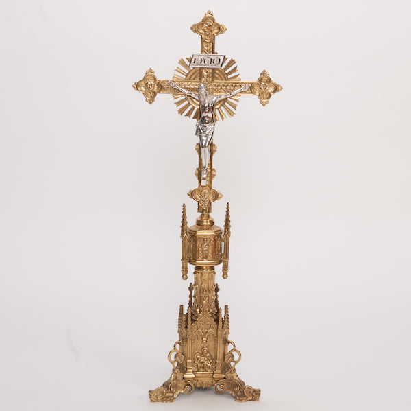 34" Traditional Gothic Altar Crucifix