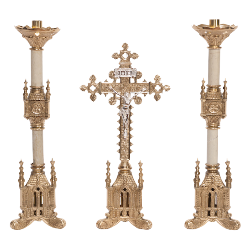Juego de Altar con Crucifijo y Candelabros con Tallo de Mable de Estilo Gótico Tradicional